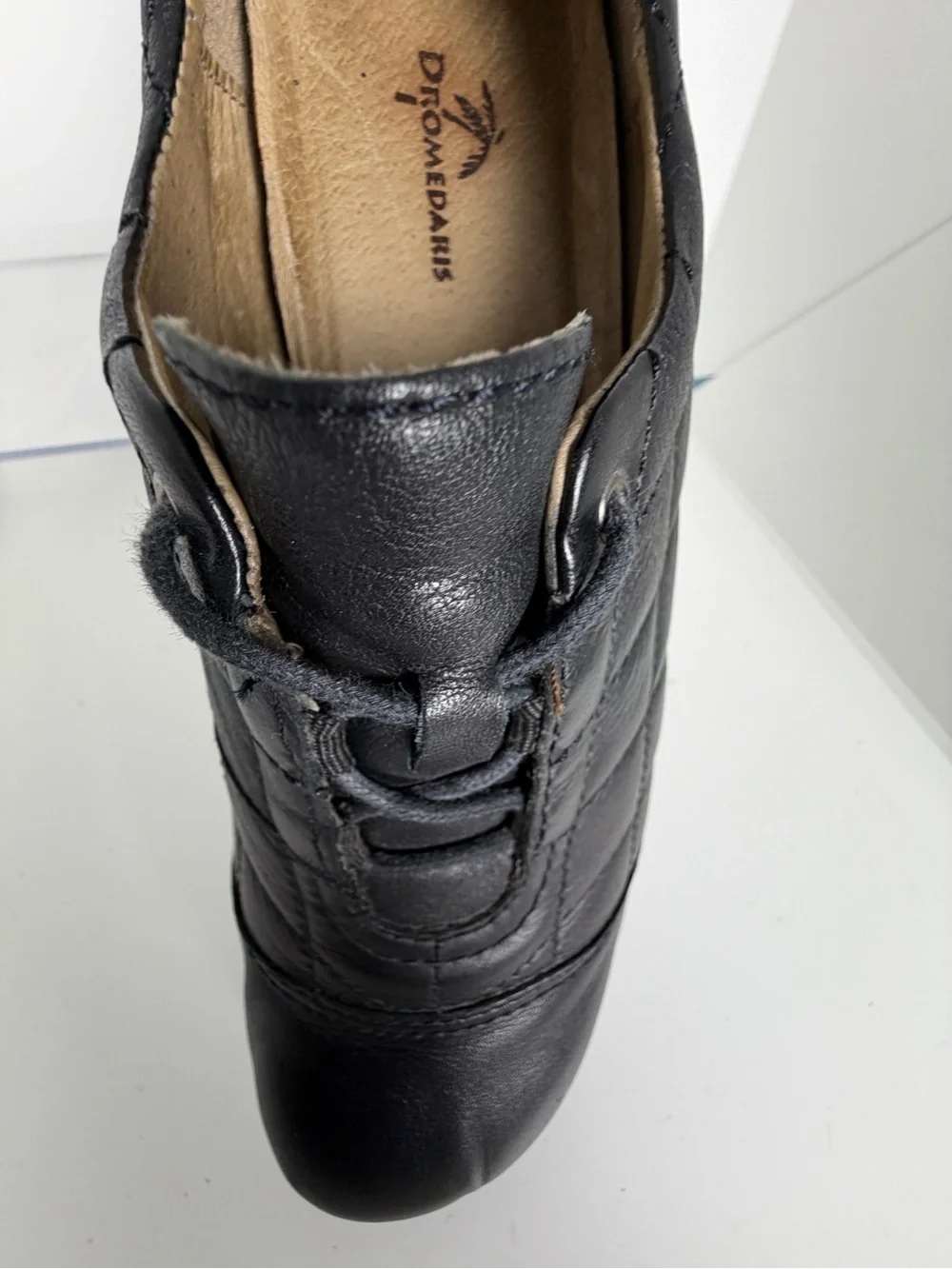 Dromedaris Quilted Platform Lace-Up Black Shoes; Women’s Size 39 EU / 8.5-9 US